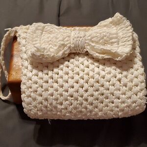 Boutique Capelli Straworld clutch with Bow